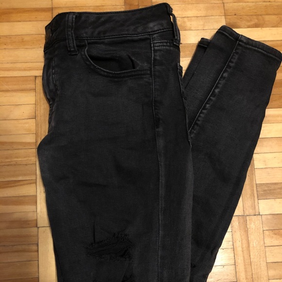 Distressed skinny jeans - Picture 3 of 3